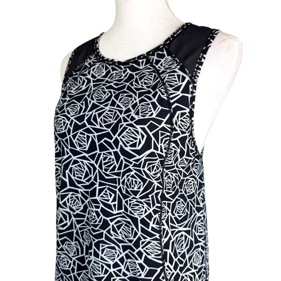 Lululemon Sculpt Tank Black & White Flower Posey Print UPF Lycra Workout Top - Picture 8 of 12